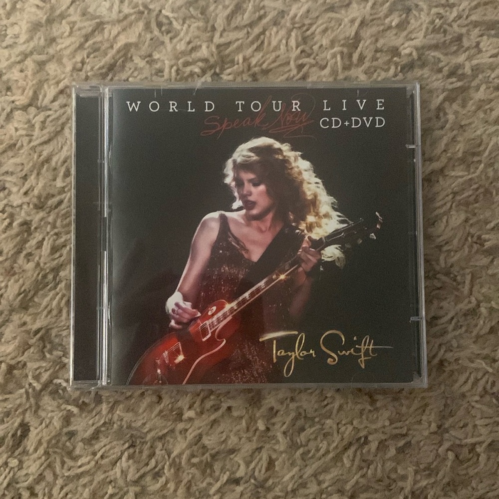 RARE Speak Now World Tour DVD and CD Taylor swift